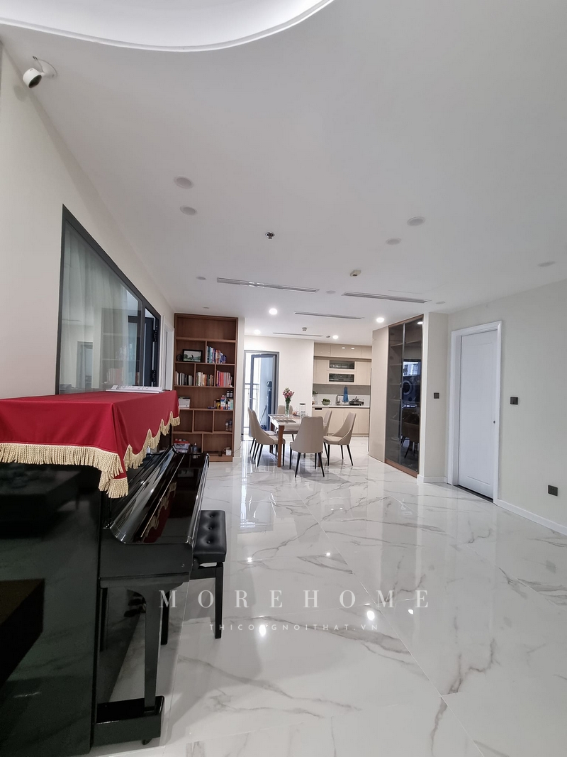 Thi công cửa 1 cánh gỗ công nghiệp màu trắng hiện đại đảm bảo sự riêng tư cho không gian cũng như tính thẩm mỹ cao cho toàn bộ ngôi nhà